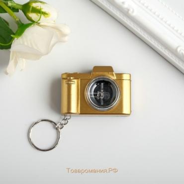 Фонарик свет на кольце "Фотоаппарат" мигает МИКС золото/серебро 3,3х4,8х2 см